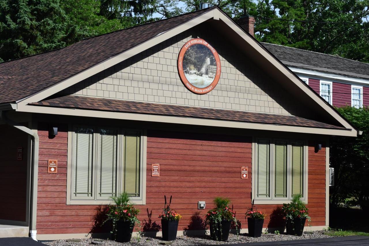 The Fields Of Eden Inn Exterior photo